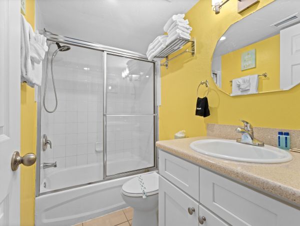 Longboat Key Beachfront Vacation Rental - 2-Bedroom Gulf Front Luxury Condo