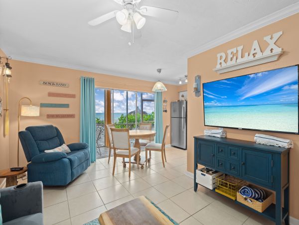 Longboat Key Beachfront Vacation Rental - 2-Bedroom Gulf Front Luxury Condo