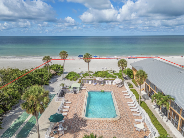 Beachfront Longboat Key Studio