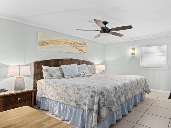 Beachfront Longboat Key Vacation Rental One Bedroom