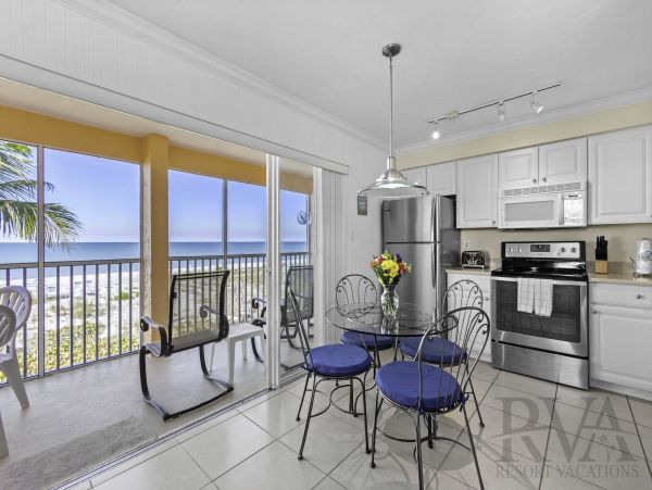 Longboat Key 2 Bedroom Beach Front Vacation Rental Sleeps 6