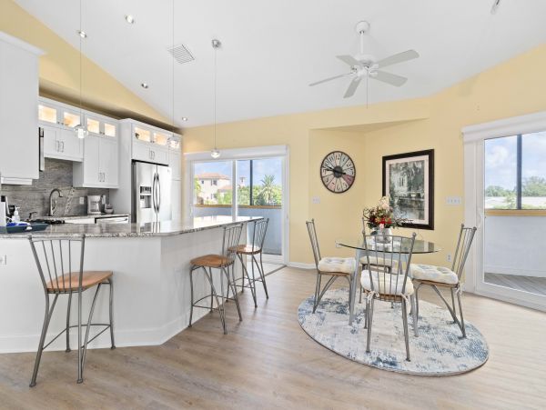 3 Bedroom Longboat Key Vacation Home with Pool