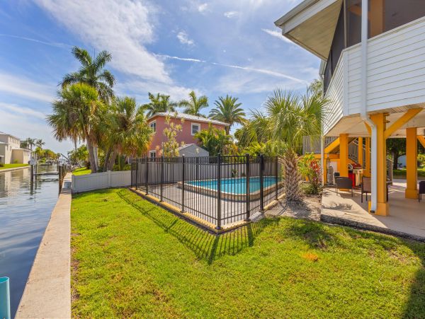 3 Bedroom Longboat Key Vacation Home with Pool