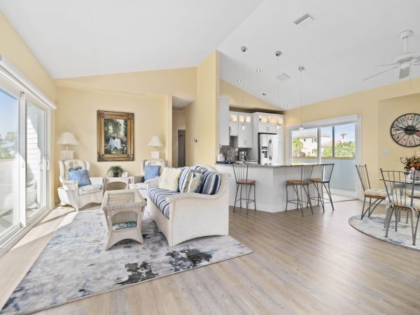 3 Bedroom Longboat Key Vacation Home with Pool