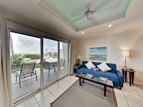 Studio Private Patio On Beach with Views in Longboat Key