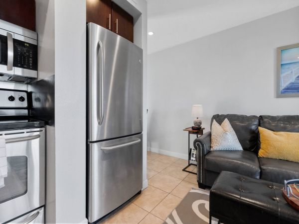 Longboat Key Walk Out Beachfront Studio unit