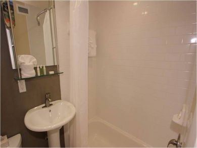 Bathroom with Tub