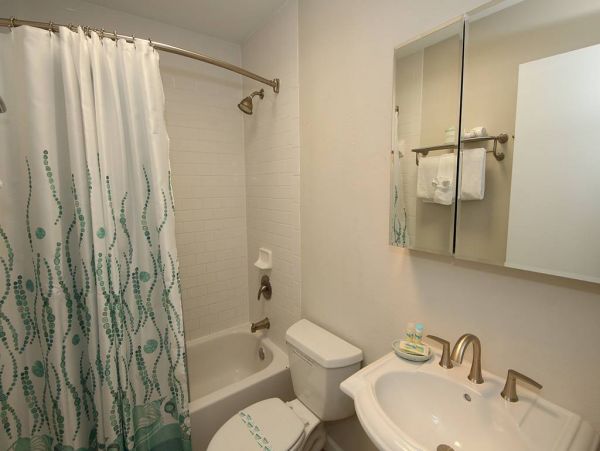 Longboat Key Studio Sleeps Two Guests.