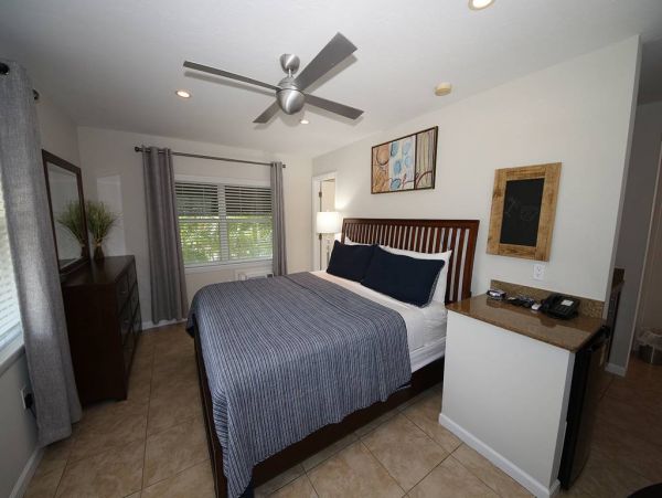 Longboat Key Studio Sleeps Two Guests.