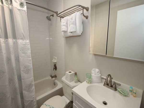 Longboat Key 2 Bedroom Beach Condo Sleeps 6 Communal Pool
