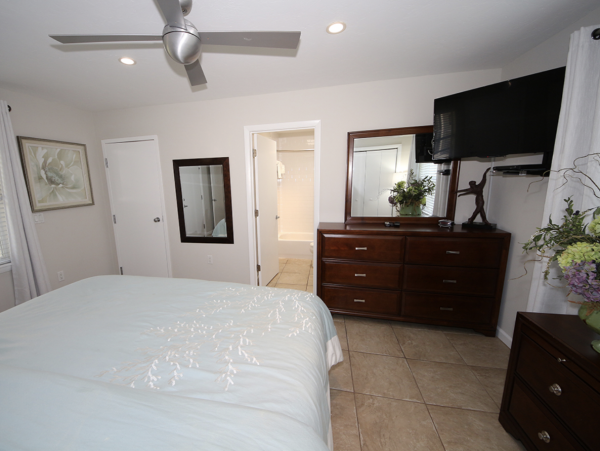 Longboat Key 2 Bedroom Beach Condo Sleeps 6 Communal Pool