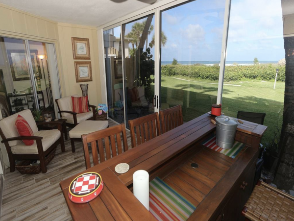 Monthly Rentals on Beach Two bedroom island North End