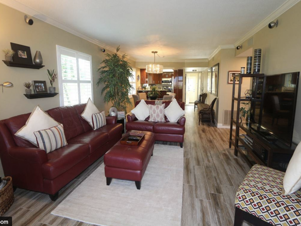 Monthly Rentals on Beach Two bedroom island North End