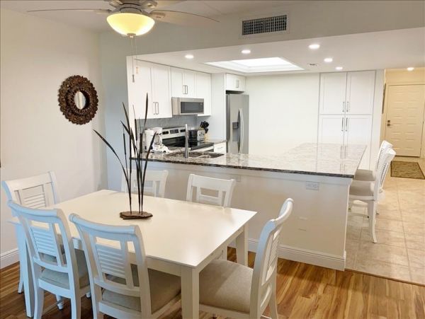 Three Bedroom Vacation Condo with Gulf View Sanibel Island