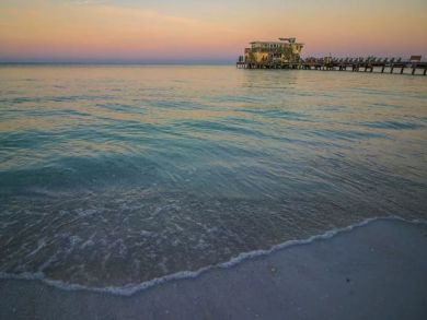 3 bedroom Anna Maria Rental  200 ft to the Beach!