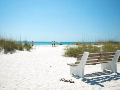 3 bedroom Anna Maria Rental  200 ft to the Beach!