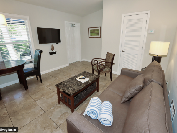 Charming Beachside Condo on Anna Maria Island