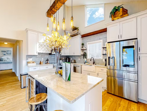 Lovely 2 Bedroom Townhome in Longboat Key