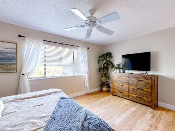 Lovely 2 Bedroom Townhome in Longboat Key