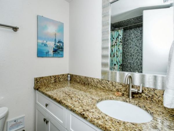This Great Boutique Resort on Longboat Right on Beach