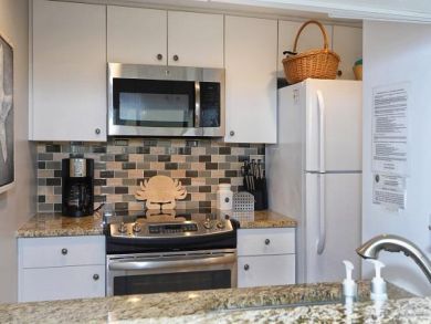 Longboat Key 2 Bedroom Vacation Rental Condo Sleeps 4 - Pool Longboat Key 2 Bedroom Vacation Rental Condo Sleeps 4 - Pool