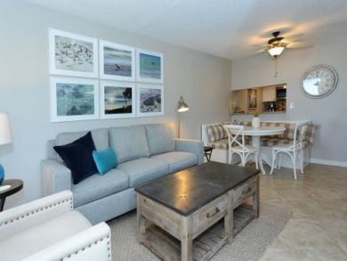 Longboat Key 2 Bedroom Vacation Rental Condo Sleeps 4 - Pool Longboat Key 2 Bedroom Vacation Rental Condo Sleeps 4 - Pool