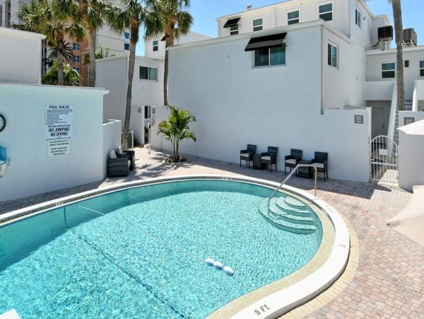 Longboat Key Beachfront Townhome Rental - Sarasota Luxury Island Accommodations