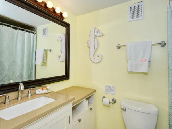 Direct beachfront Walk Out Rental Longboat Key