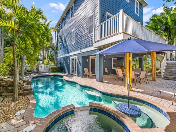 Anna Maria 7 Bedroom Vacation Rental Sleeps 14 Private Pool