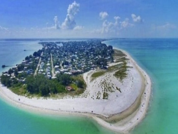 Three Bedroom Full Gulf of Mexico Views a Wow Condo