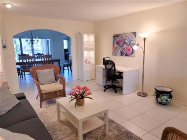 Canalfront Vacation Home in Lido Key with Pool & Boat Dock