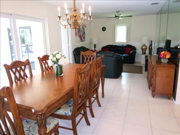 Canalfront Vacation Home in Lido Key with Pool & Boat Dock