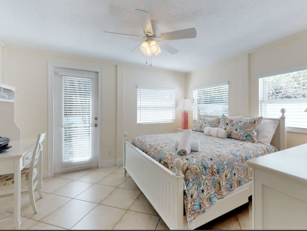 Luxury Anna Maria Vacation Rental 4 Bedrooms Plus Den