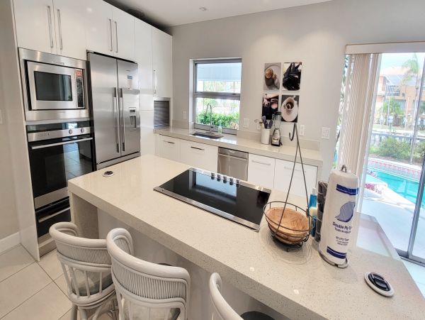 Four Bedroom Vacation Rental in Longboat Key Sleeps 7