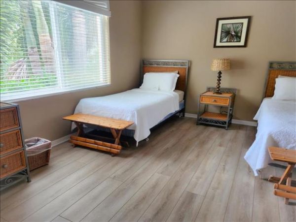 St Armands Circle Vacation Rental Home Sleeps 8