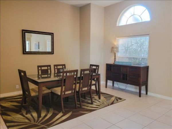 St Armands Circle Vacation Rental Home Sleeps 8