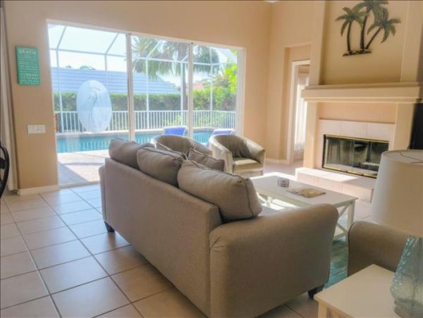 St Armands Circle Vacation Rental Home Sleeps 8
