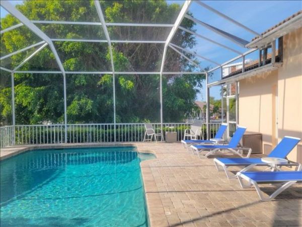 St Armands Circle Vacation Rental Home Sleeps 8