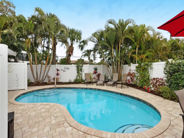 What An Amazing Anna Maria Island Vacation Home Available