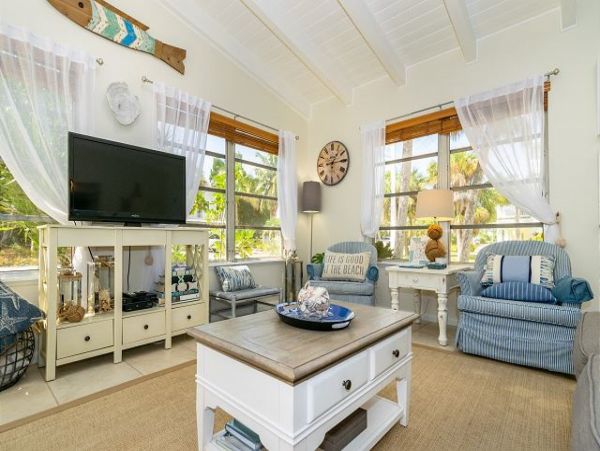 Walk to Beach Vacation Duplex on Holmes Beach PRIVATE Pool