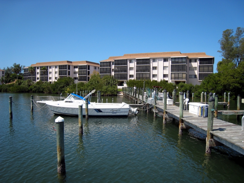 Longboat Key Vacation Condo Two Bedrooms With Bay Views