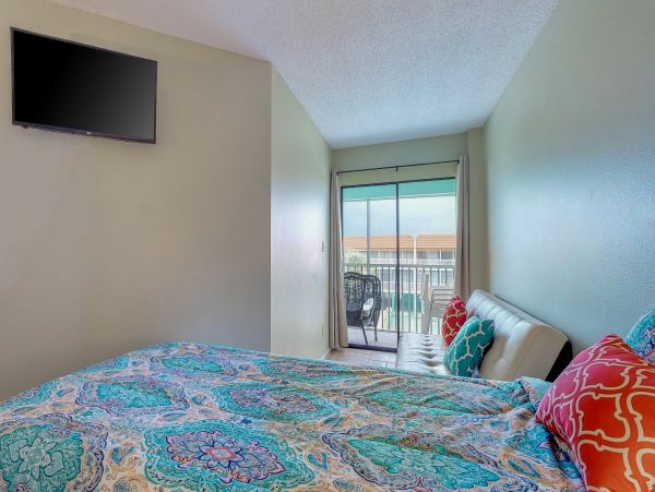 Value and Location - We Love this Bradenton Beach Rental with Pool