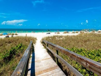 Holmes Beach Vacation Rental Home Three Bedrooms