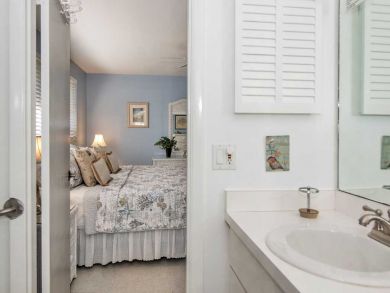 Bedroom with Ensuite Bathroom