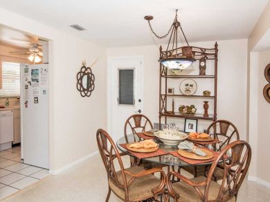 Dining Table Seats 4