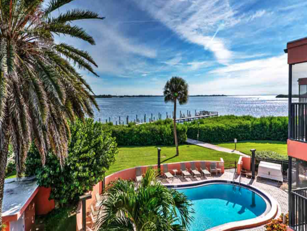 Bradenton Beach Two Bedroom Plus Den Rental 30 steps to GULF!!!!