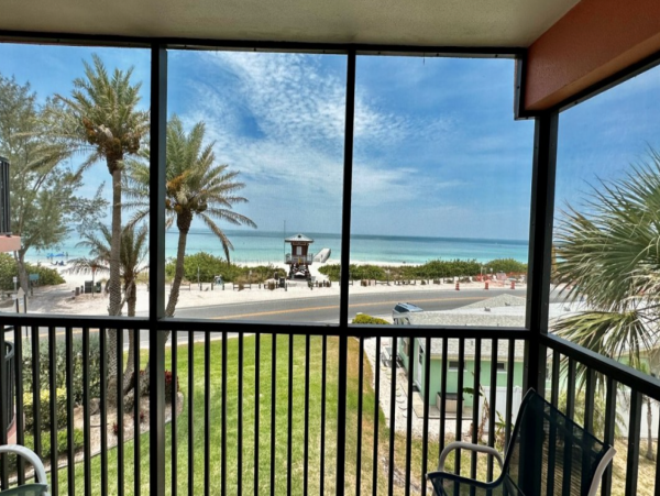 Bradenton Beach Two Bedroom Plus Den Rental 30 steps to GULF!!!!
