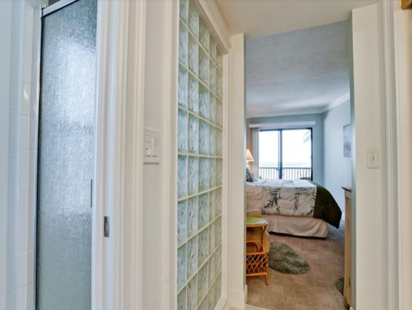 Bradenton Beach Two Bedroom Plus Den Rental 30 steps to GULF!!!!