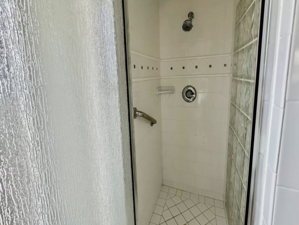 Bradenton Beach Two Bedroom Plus Den Rental 30 steps to GULF!!!!