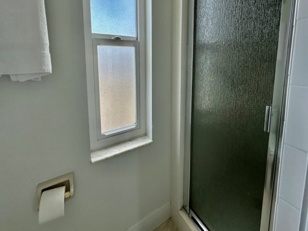 Bradenton Beach Two Bedroom Plus Den Rental 30 steps to GULF!!!!